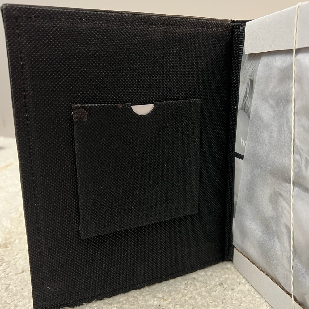 Sixtrees 'Girl's Night Out' Imitation Leather w/White Stitch Photo Album 4" x 6" - Picture 5 of 10